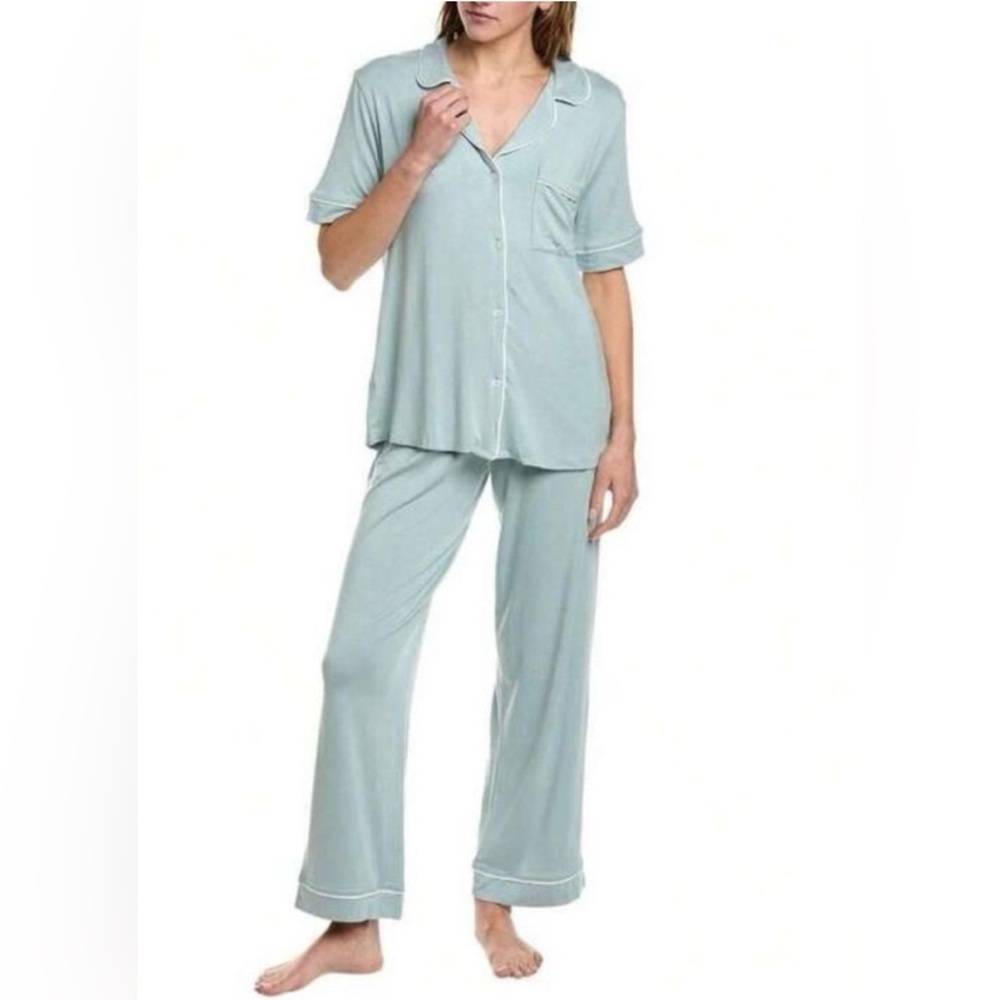 New! Hale bob short-sleeve, pants pajamas in a sage with whites piping